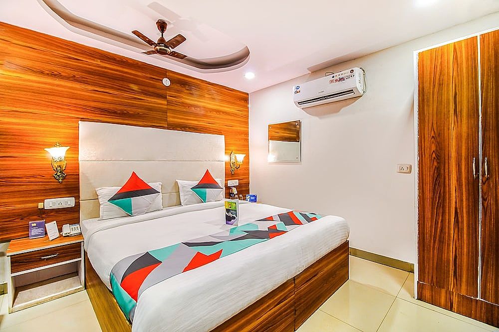 FabExpress Grand Inn Premium Room 5