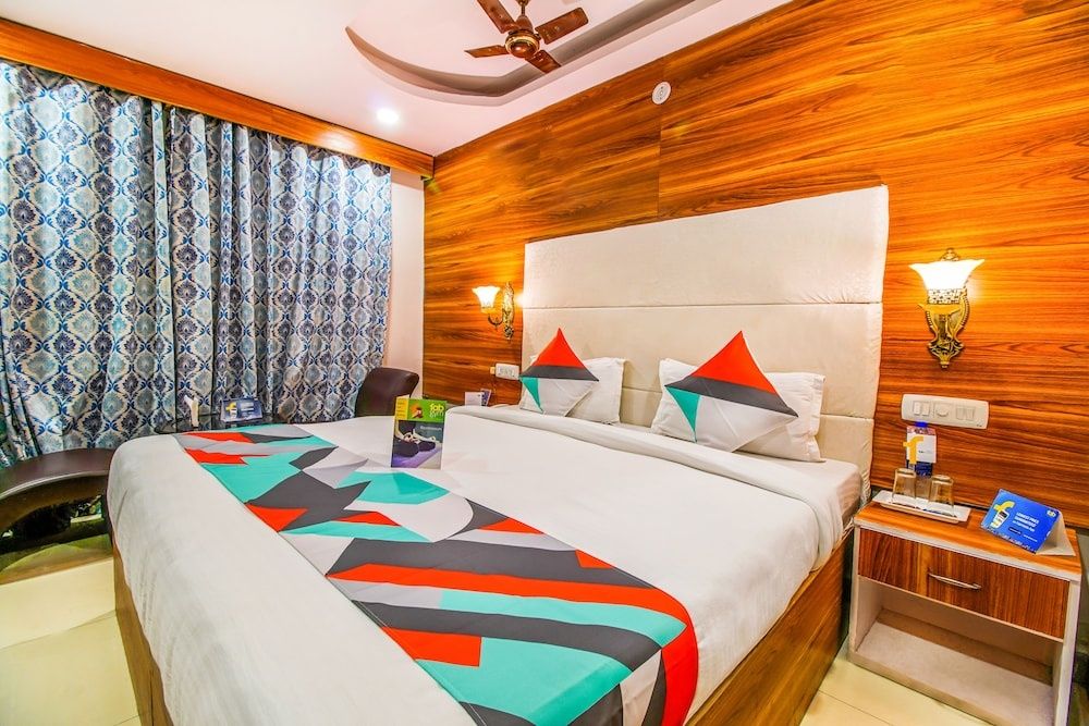 FabExpress Grand Inn Premium Room 7