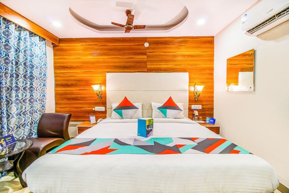 FabExpress Grand Inn Premium Room 4