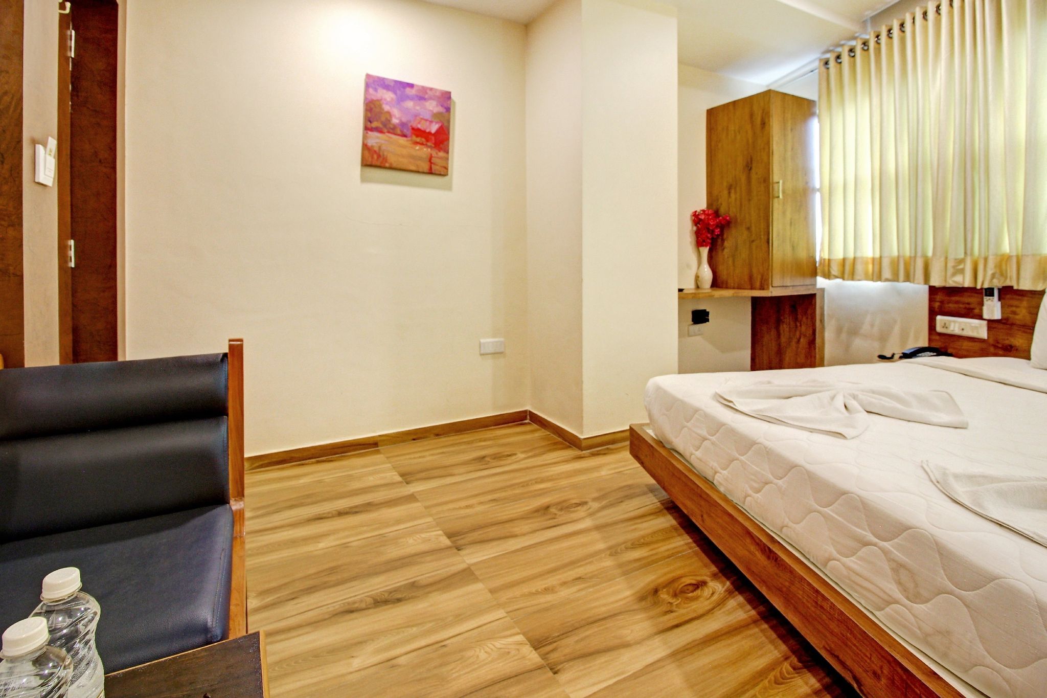 The Grand Raveta Standard Bed Room 4