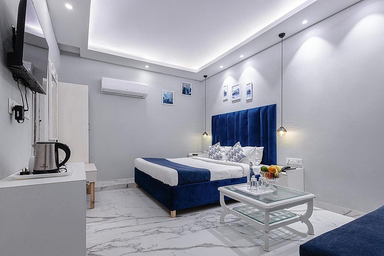 undefined Hotel DownTown 10