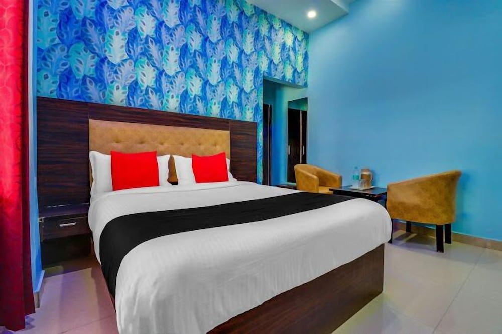 Hotel The Grand Bhavya Palace Deluxe Double Room 2