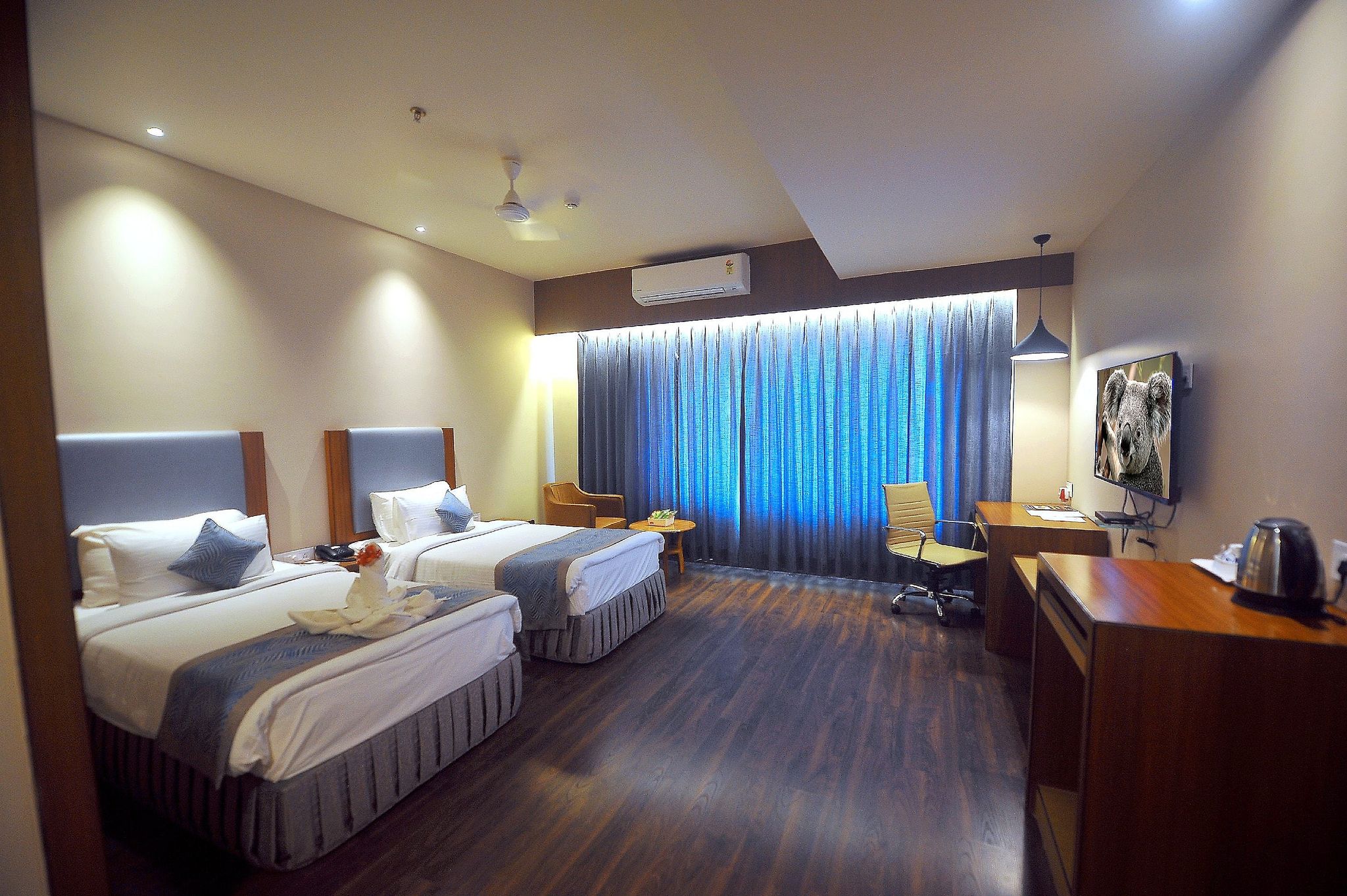 Club Superior Double or Twin AC