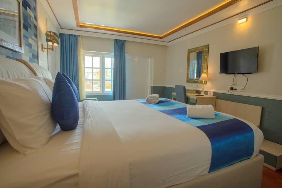 State Beach Resort And Spa Solo Deluxe Room