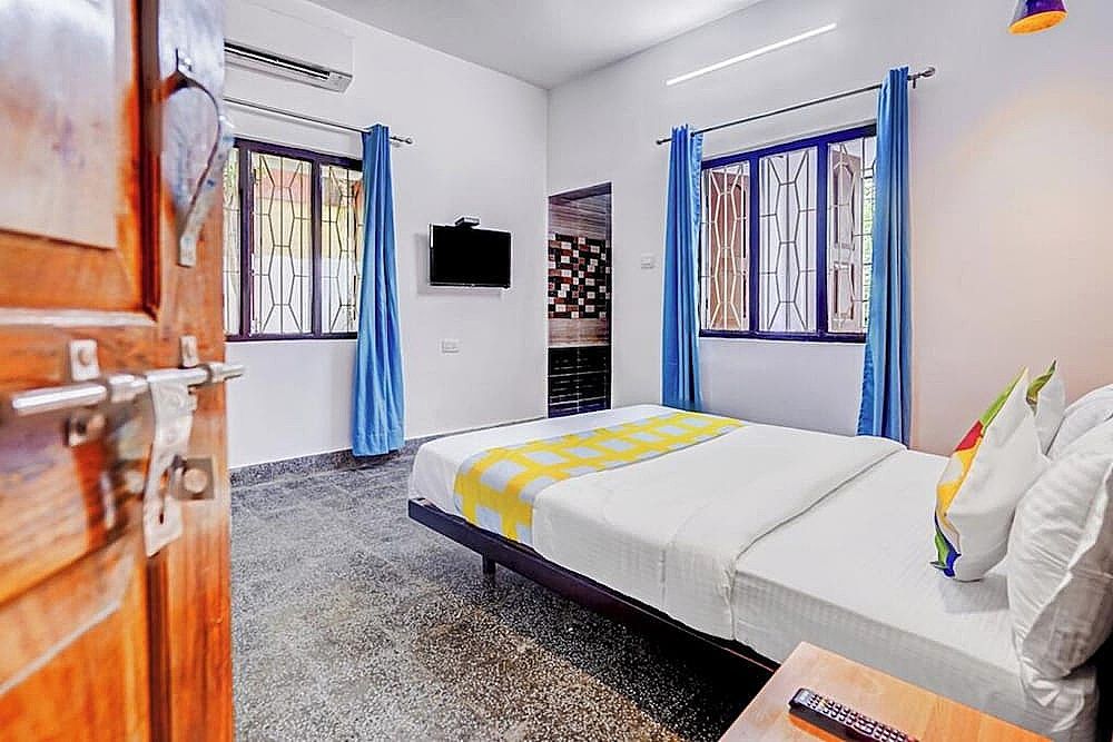 Classic Double Room, City View