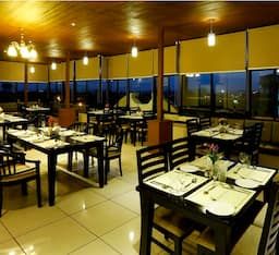 Food & Dining