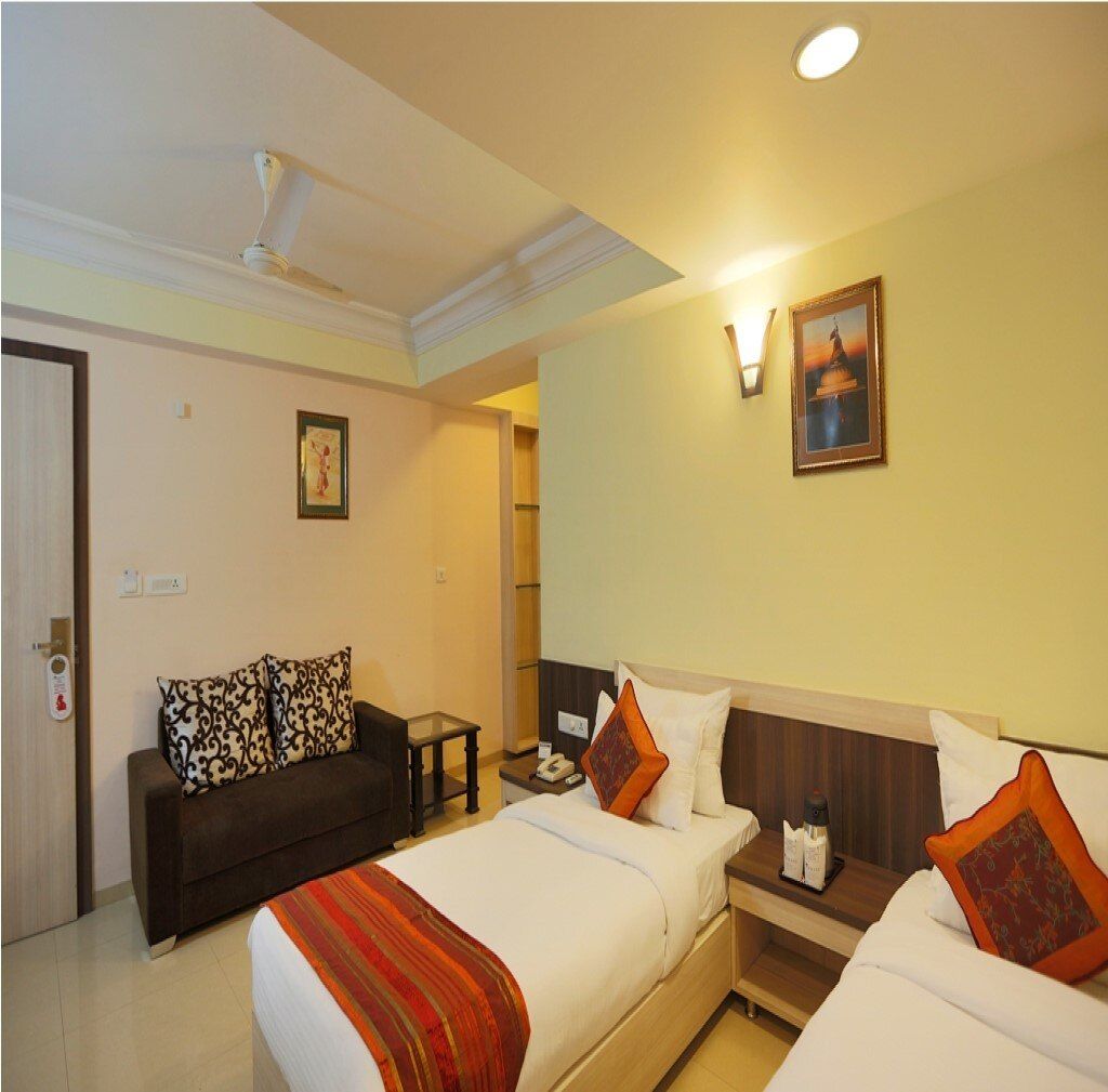 Jodhana Elite Deluxe Double Room
