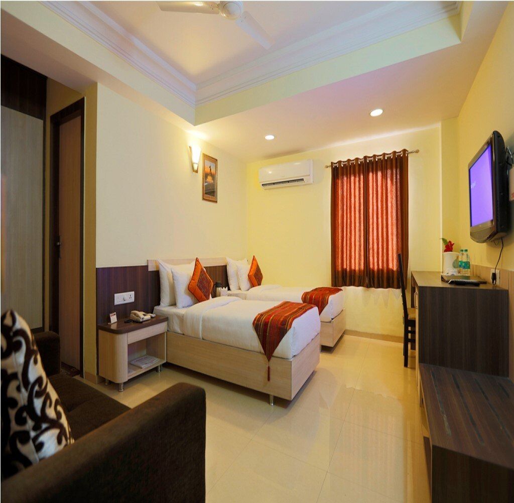 Jodhana Elite Deluxe Double Room 3