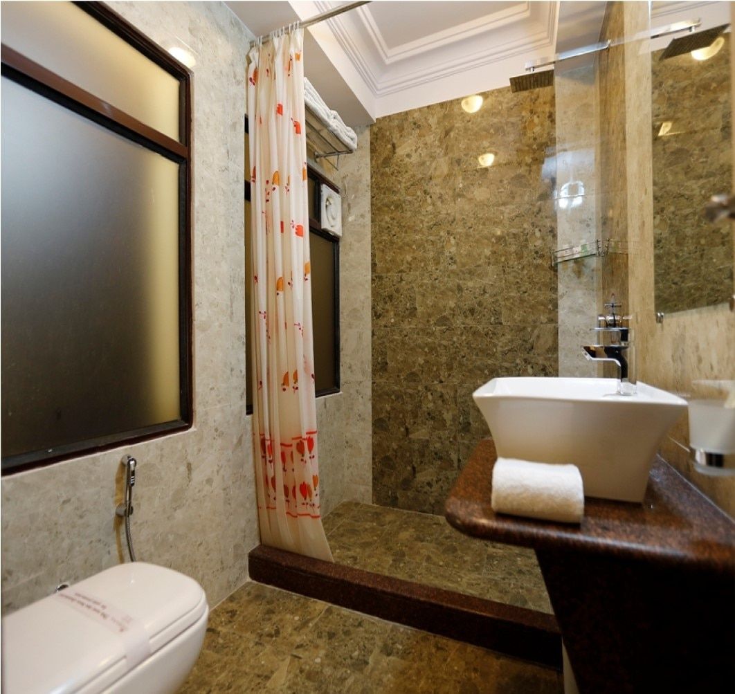 Jodhana Elite Deluxe Double Room 8