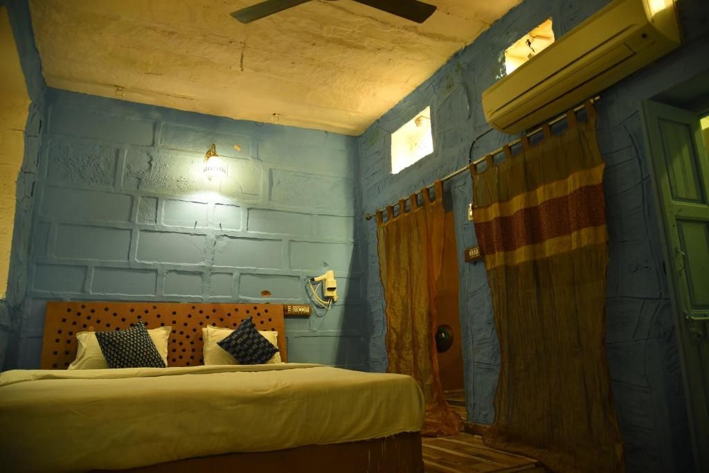 Rani Mahal Dynasty Balcony 6