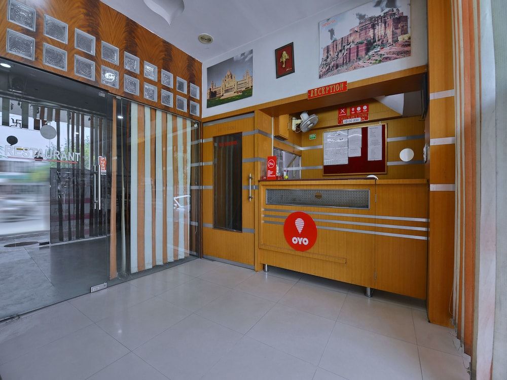 undefined OYO 13346 Hotel A R Ganpati Plaza 10