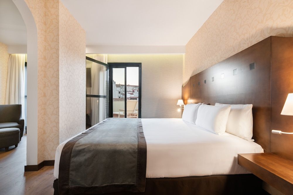 Exe Agora Caceres Double Room 7