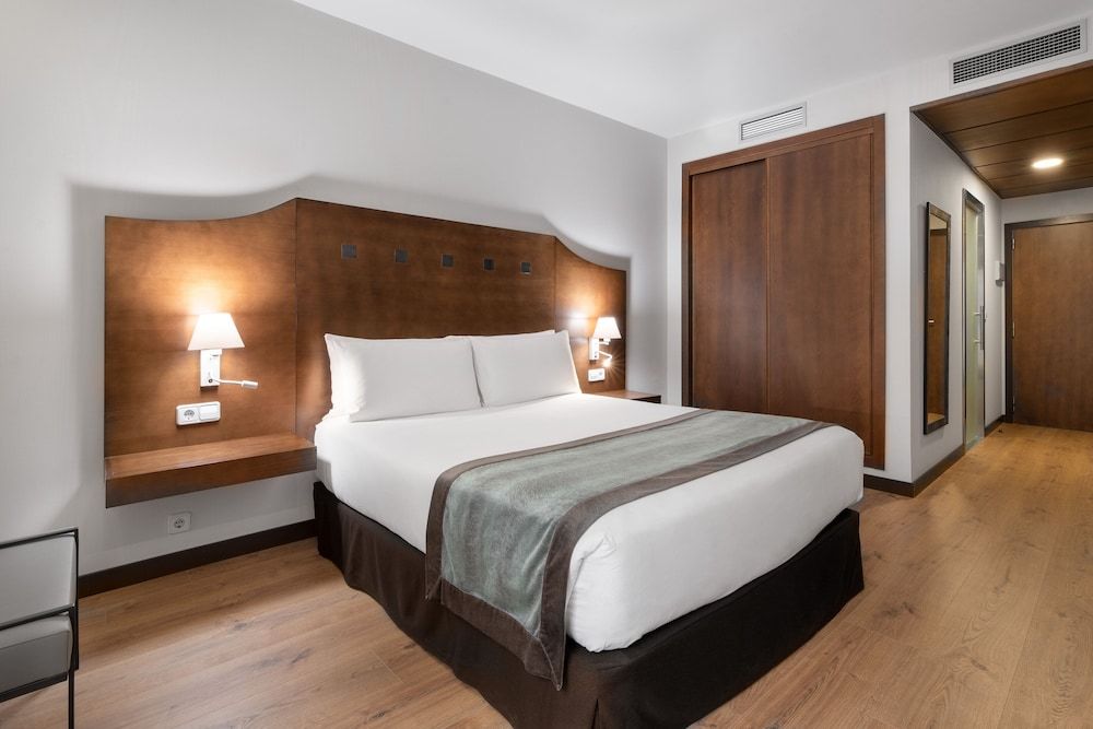 Exe Agora Caceres Premium Double Room, Terrace