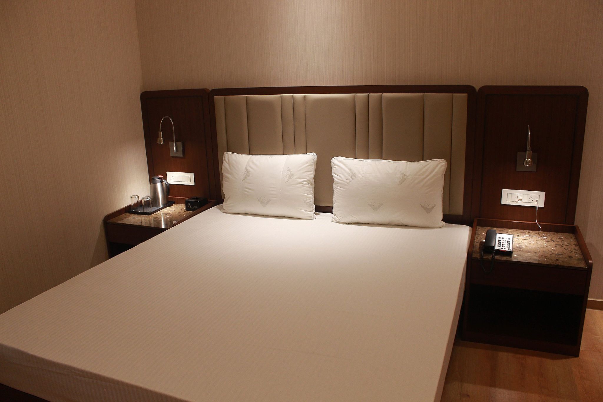 Hotel Rajhansh Abhinandan Royal Studio Room