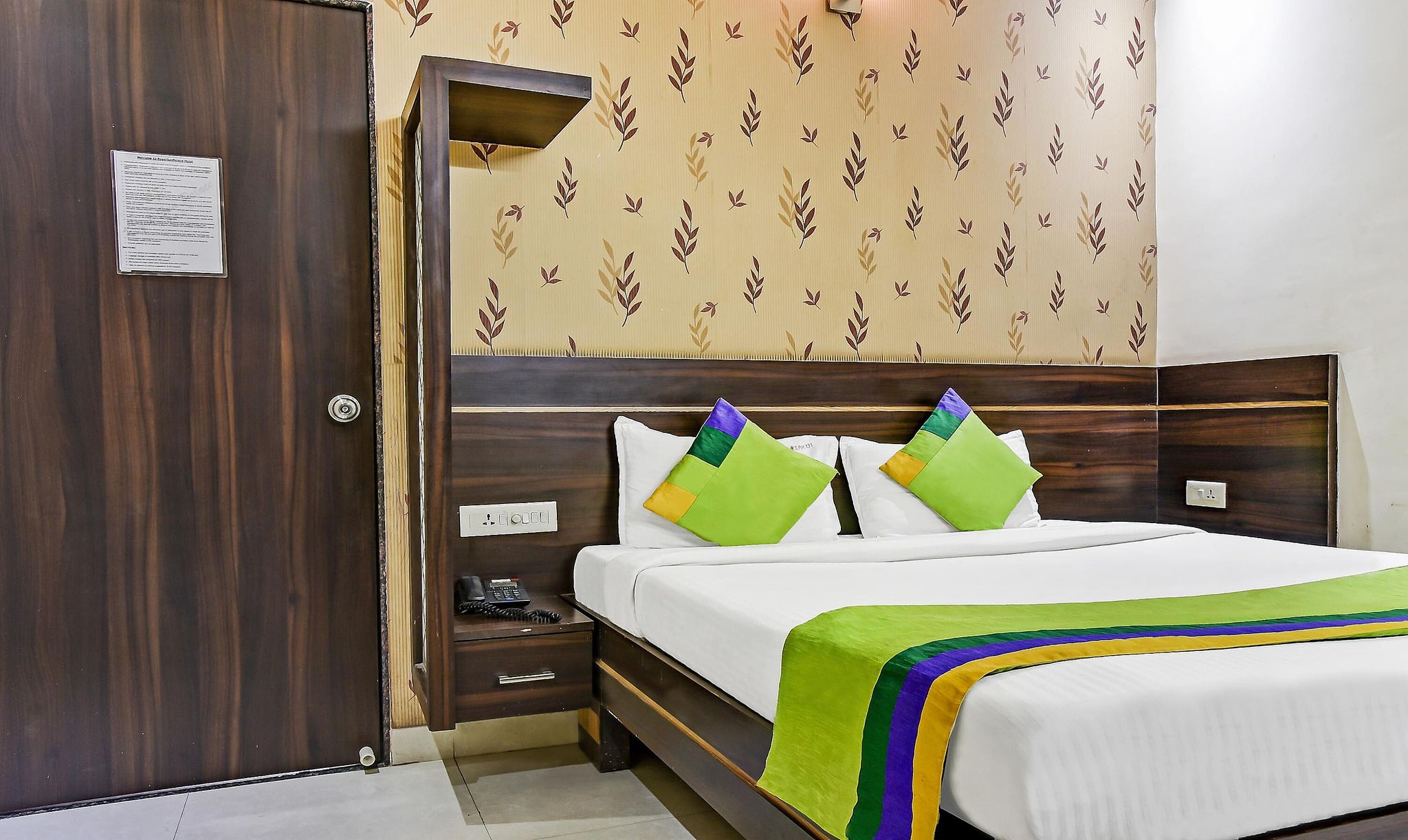 Treebo Royal Sun Palace MP Nagar Zone 2 Standard Double Room 6
