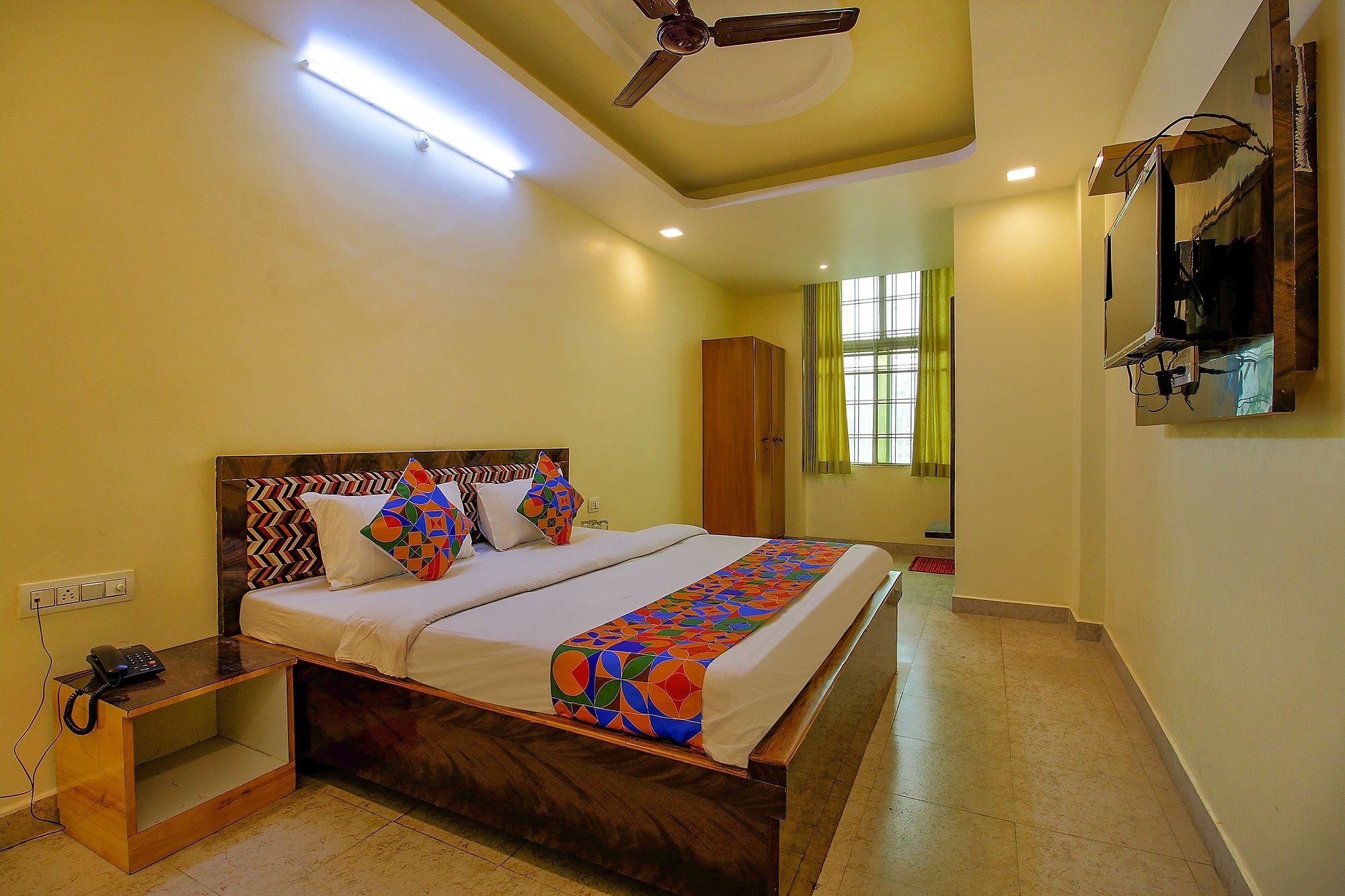 FabHotel Kanta Shrawan Arcade Deluxe Room 2