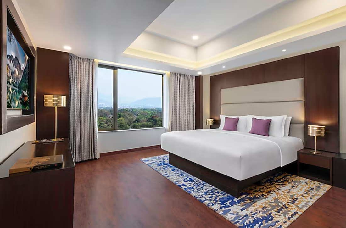 Premium Suite with Hill view king Bed