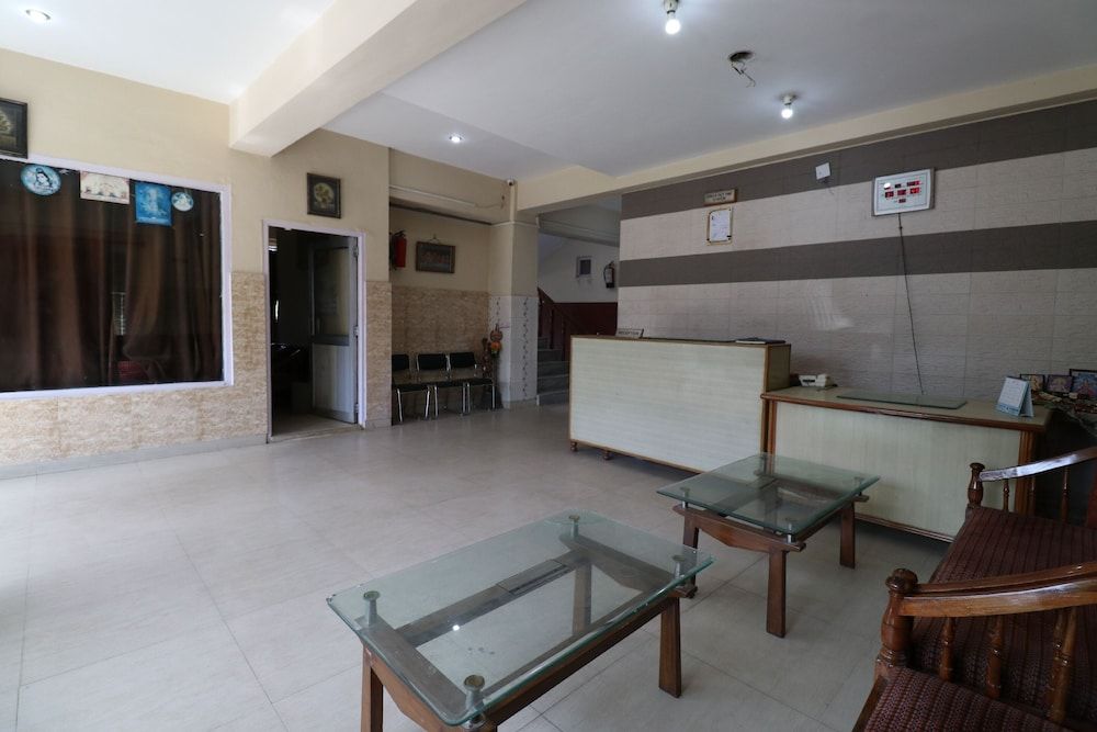 undefined SPOT ON 37324 Hotel Grace 2