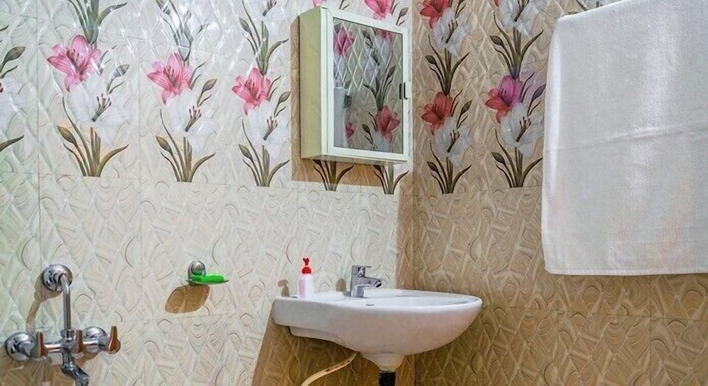 Eve Resort Deluxe Room 4