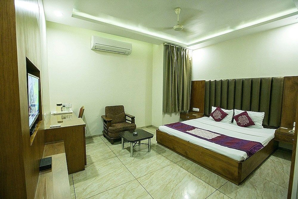 undefined FabHotel Surya 5