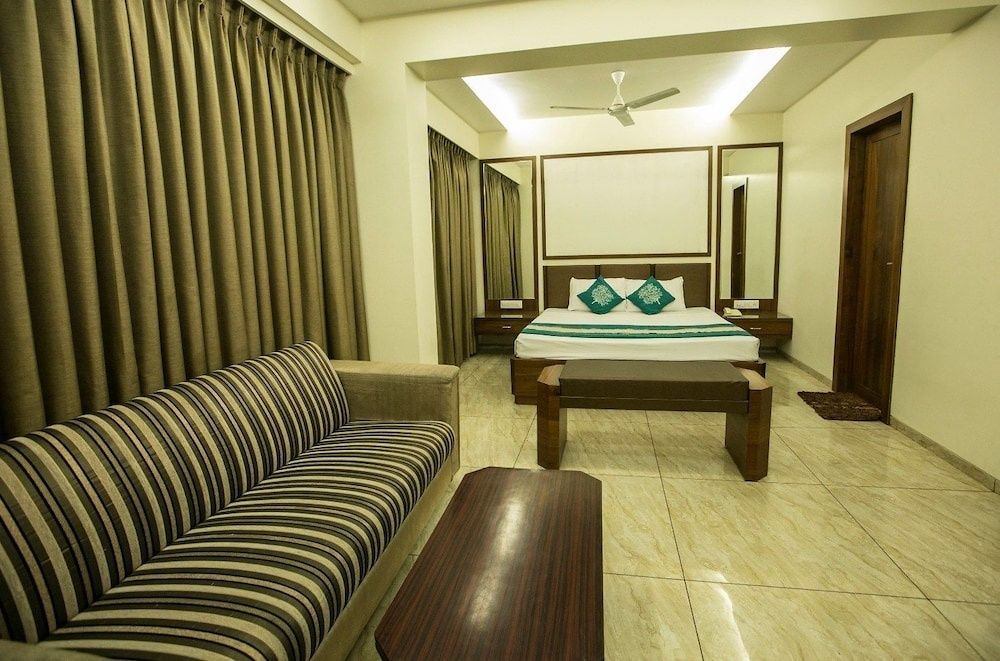 undefined FabHotel Surya 10