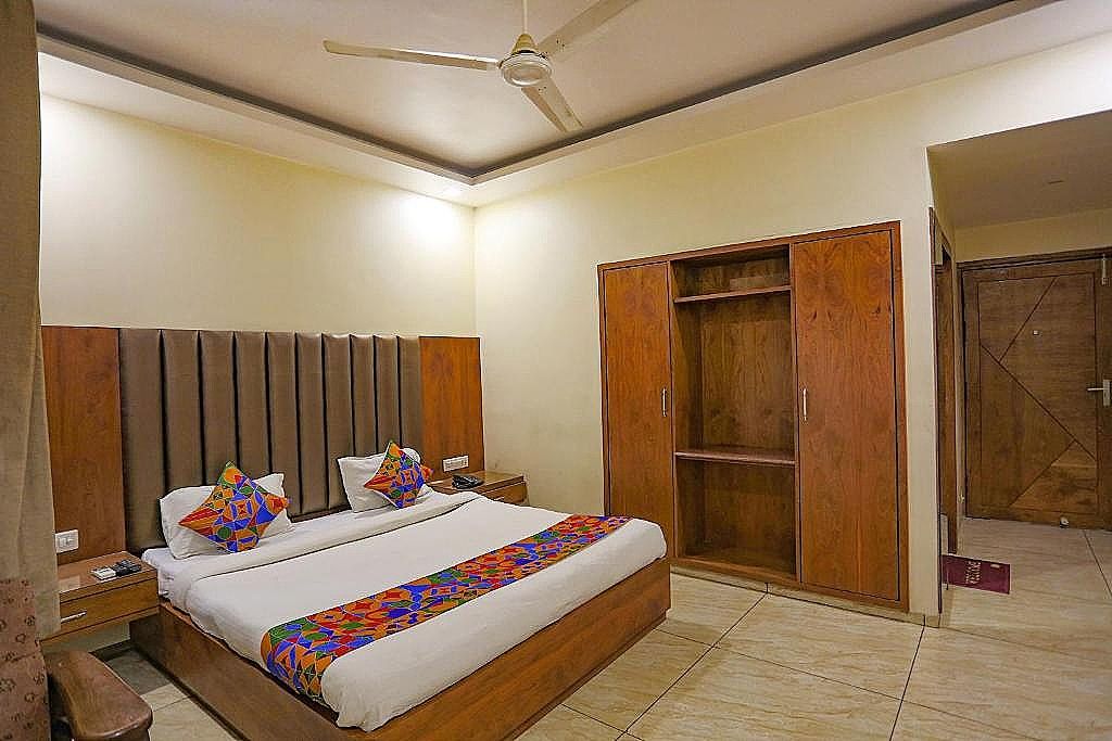 FabHotel Surya Deluxe Room
