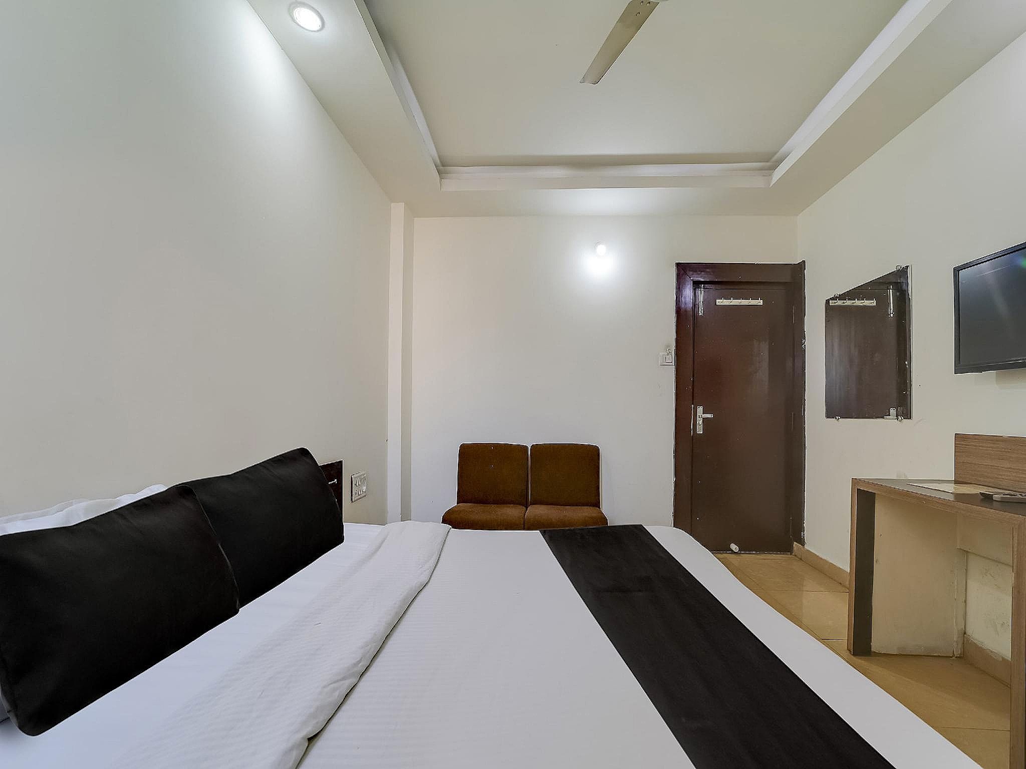 Hotel O The Surbhi Classic Room