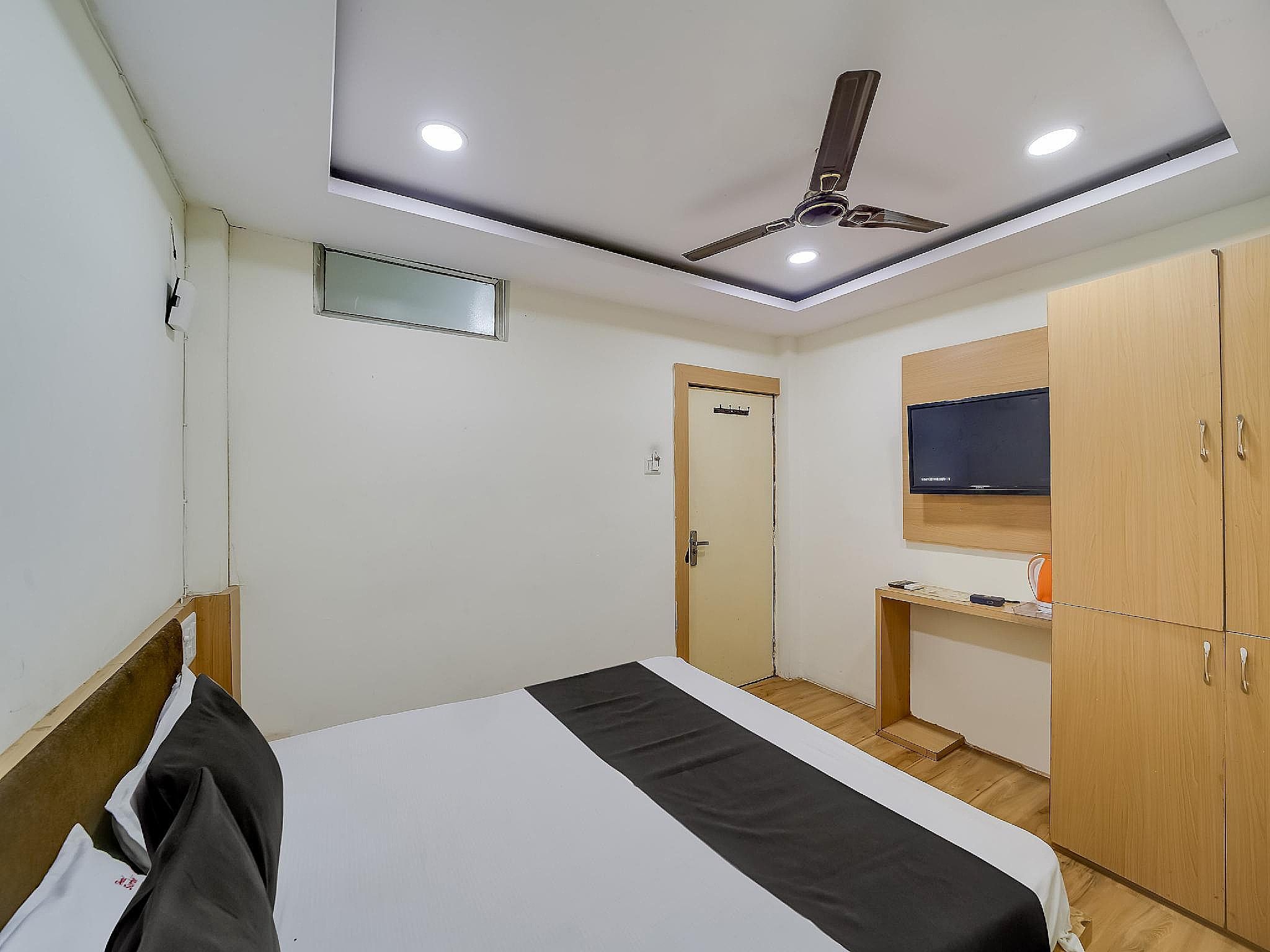 Hotel O The Surbhi Classic Room 5