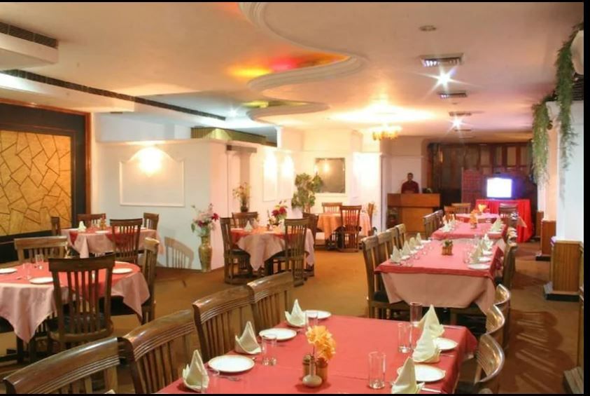 Food & Dining
