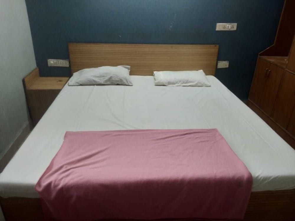 undefined iROOMZ Pranathi Comforts 6