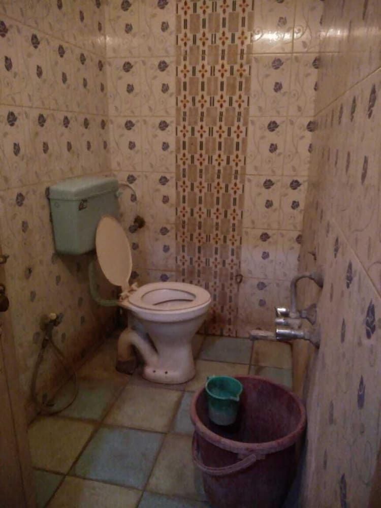 undefined iROOMZ Pranathi Comforts 9