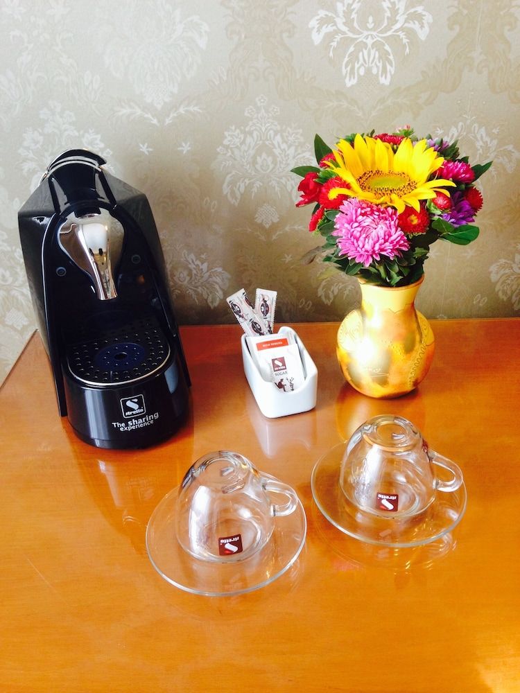 Crystal Palace Hotel Standard Queen 9