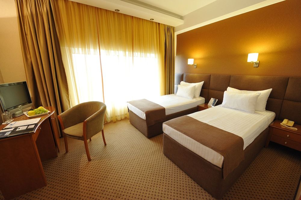 Crystal Palace Hotel Standard Queen 7