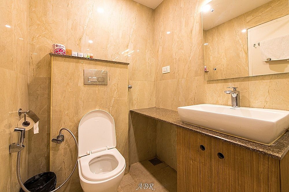 Caramel Hotels Deluxe Double Room 20