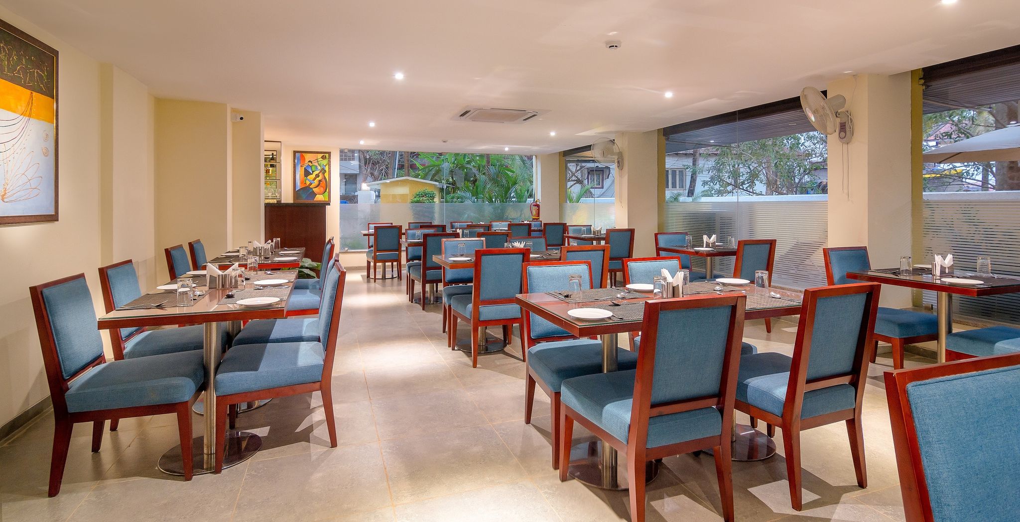 undefined Zip by Spree Hotels Hyde 4