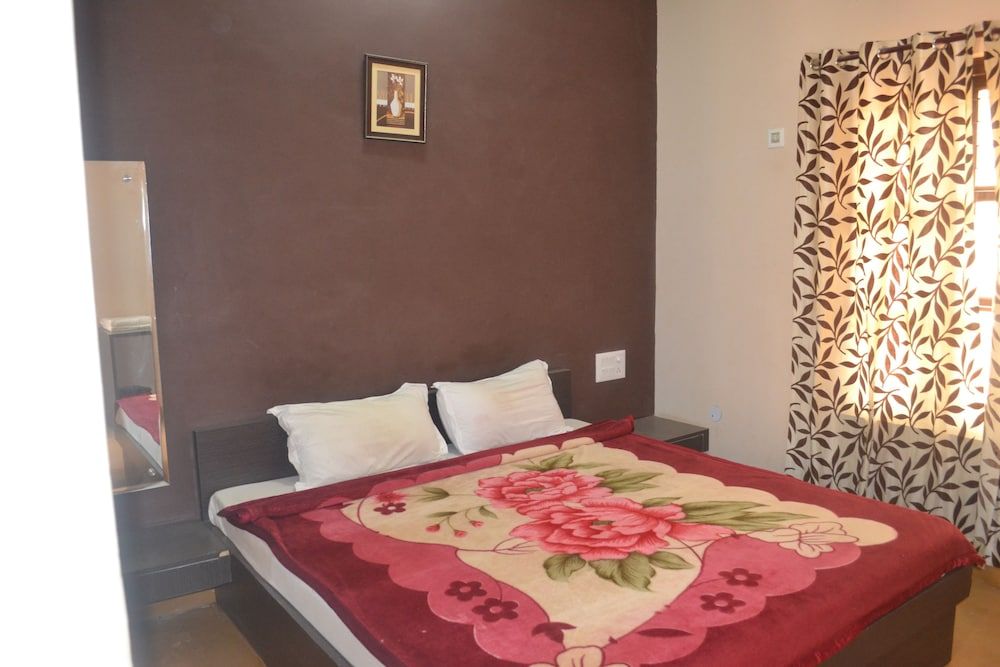 undefined Hotel Pansari Palace 4