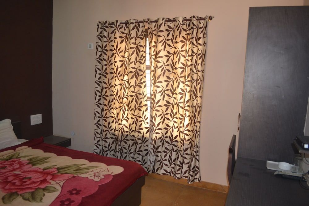 undefined Hotel Pansari Palace 5
