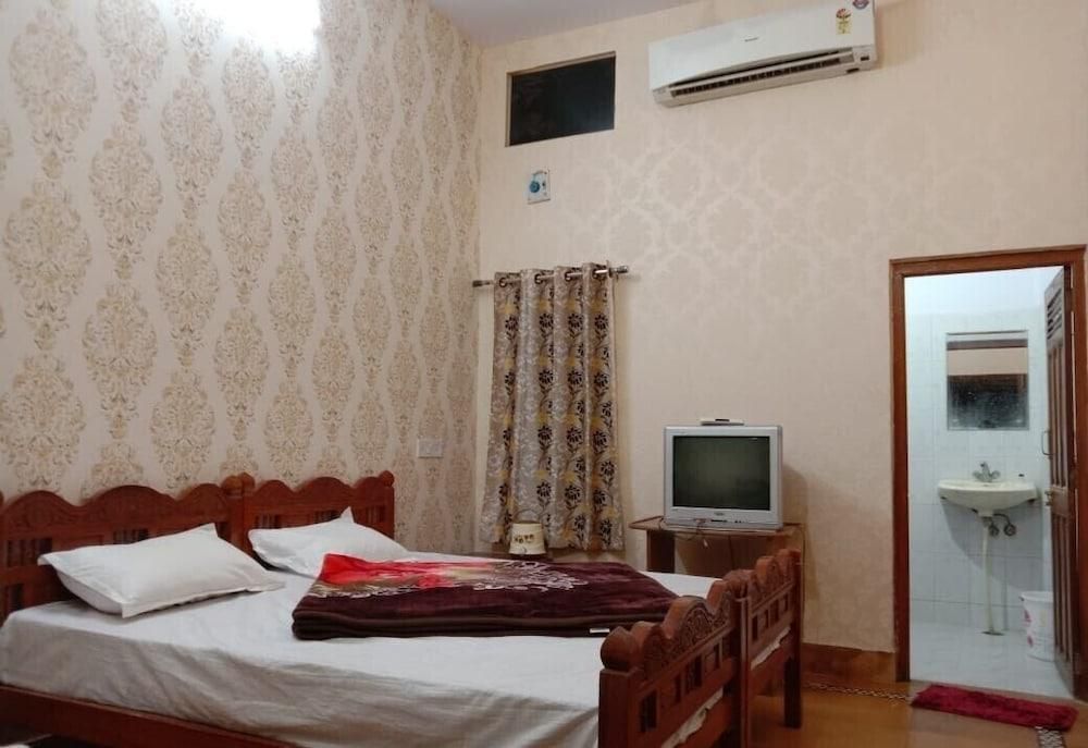 Luxury Room