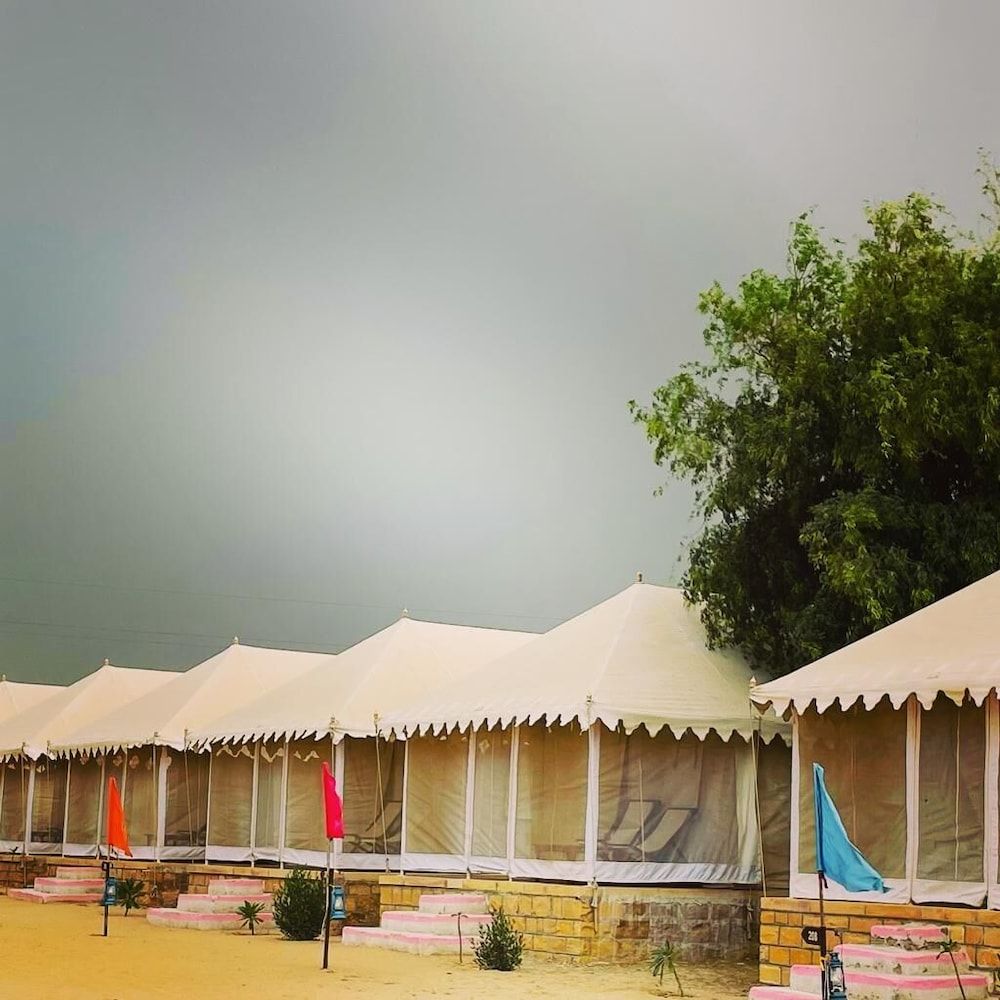 undefined Desert Holiday Camp 2