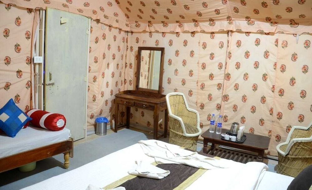 undefined Desert Holiday Camp 9