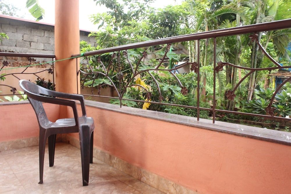 OYO 6236 Home Studio Near Sinquerim Beach Standard Double or Twin Room, 1 Double Bed, Private Bathroom 12