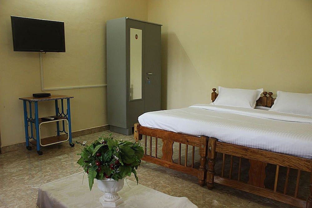 OYO 6236 Home Studio Near Sinquerim Beach Standard Double or Twin Room, 1 Double Bed, Private Bathroom 17