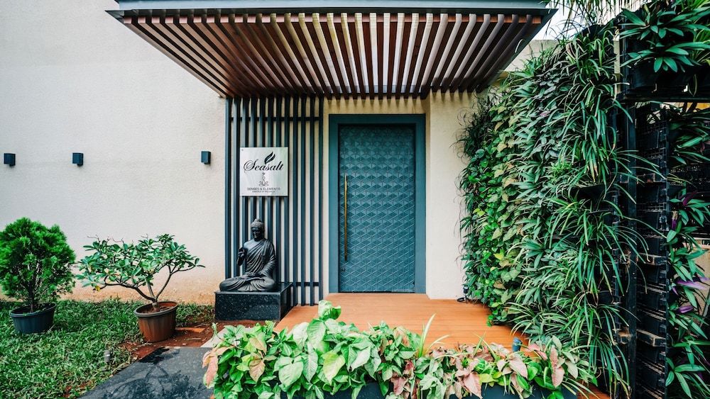 undefined Holiday Inn Goa Candolim, an IHG Hotel 10