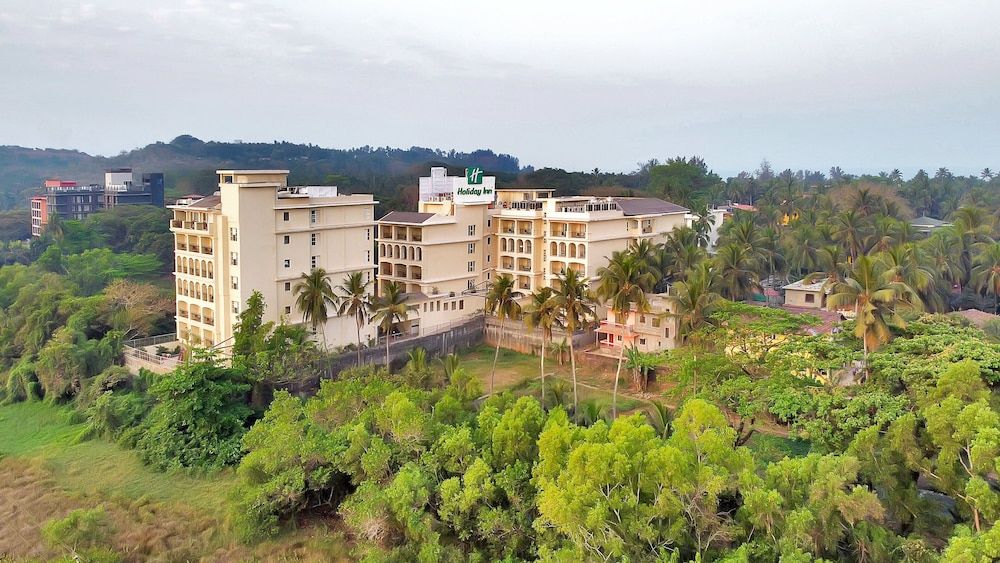 undefined Holiday Inn Goa Candolim, an IHG Hotel 2