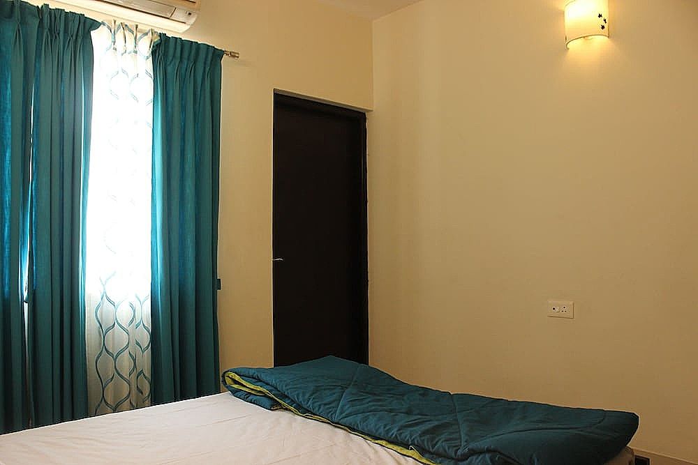 undefined OYO 9364 Home Modern 2 BHK Pool View Candolim 3