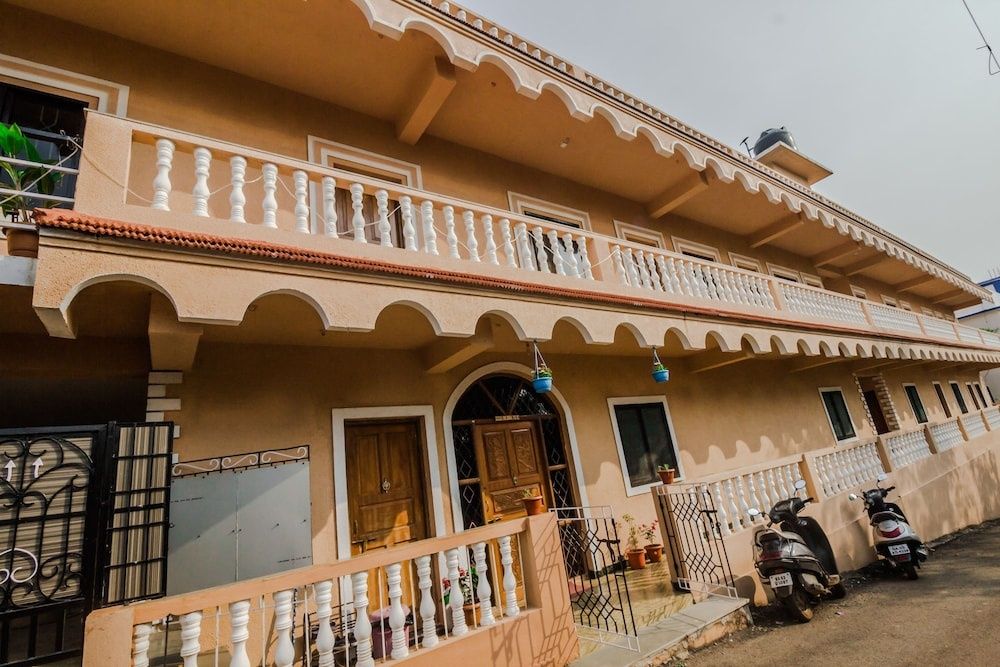 undefined OYO 22480 Home Green View Studio Candolim 2