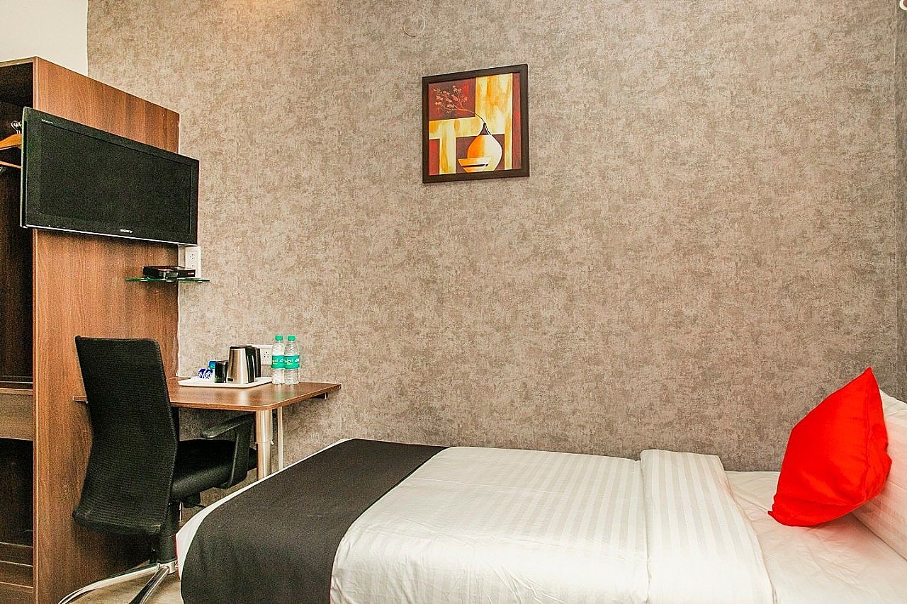 Dbrooks Hotel Bangalore Standard Room AC 8