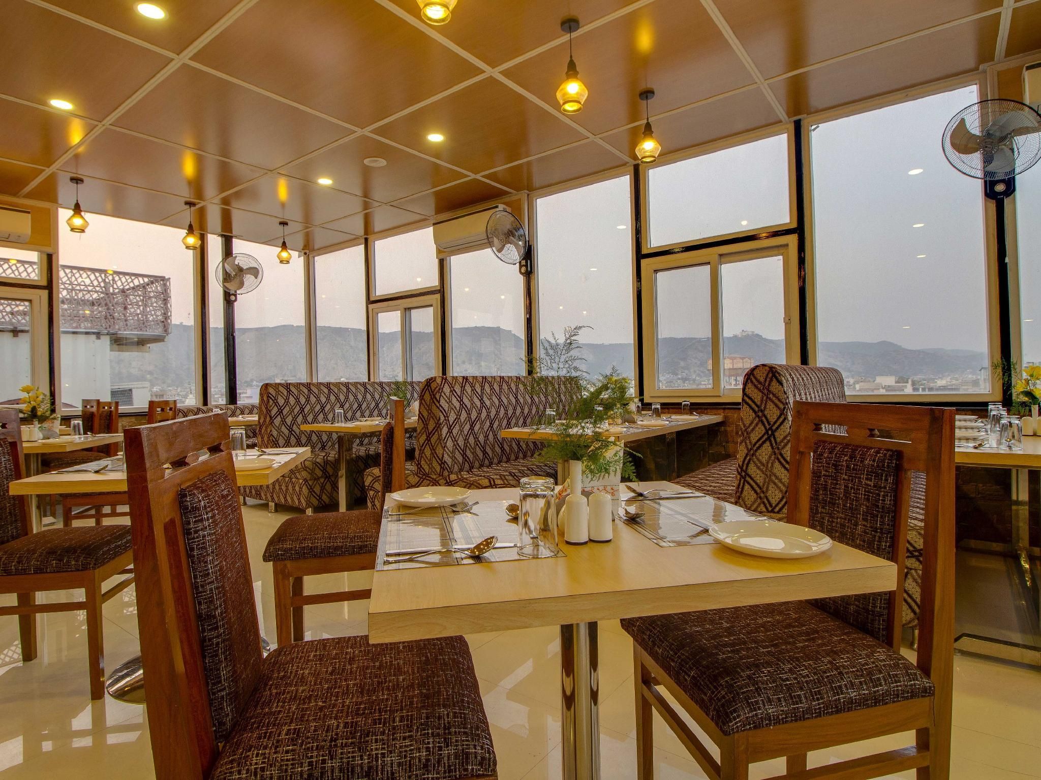 Restaurant (Private room)