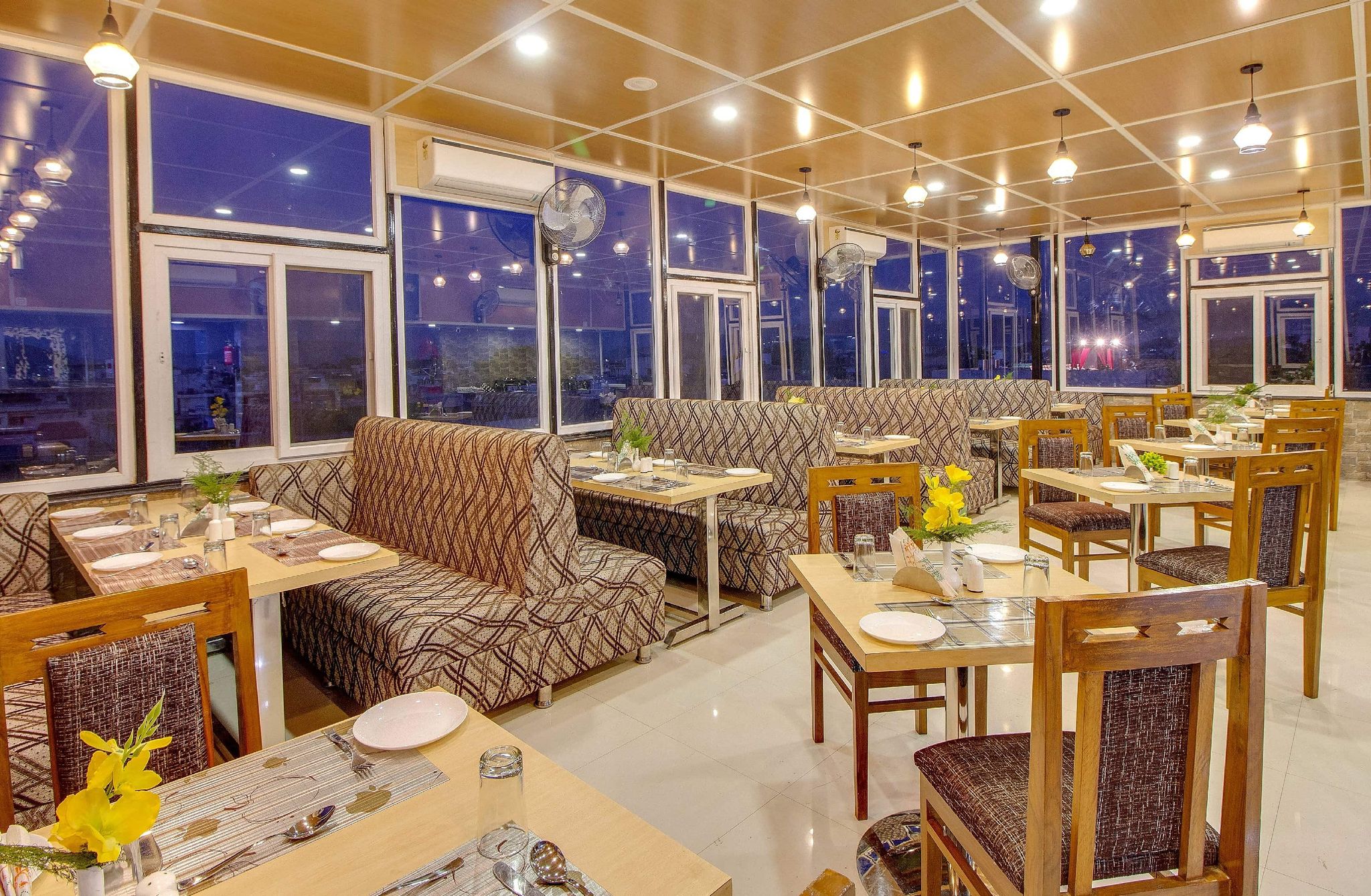 Food & Dining