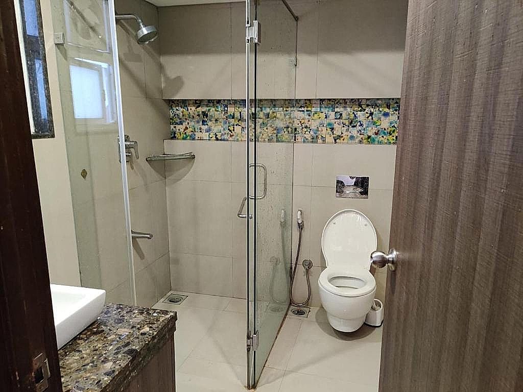 Aarju Luxurious Wave 1BHK Apartment with Pool View  18